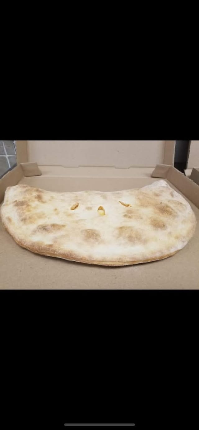 Pepperoni Calzone (Side Marinara).